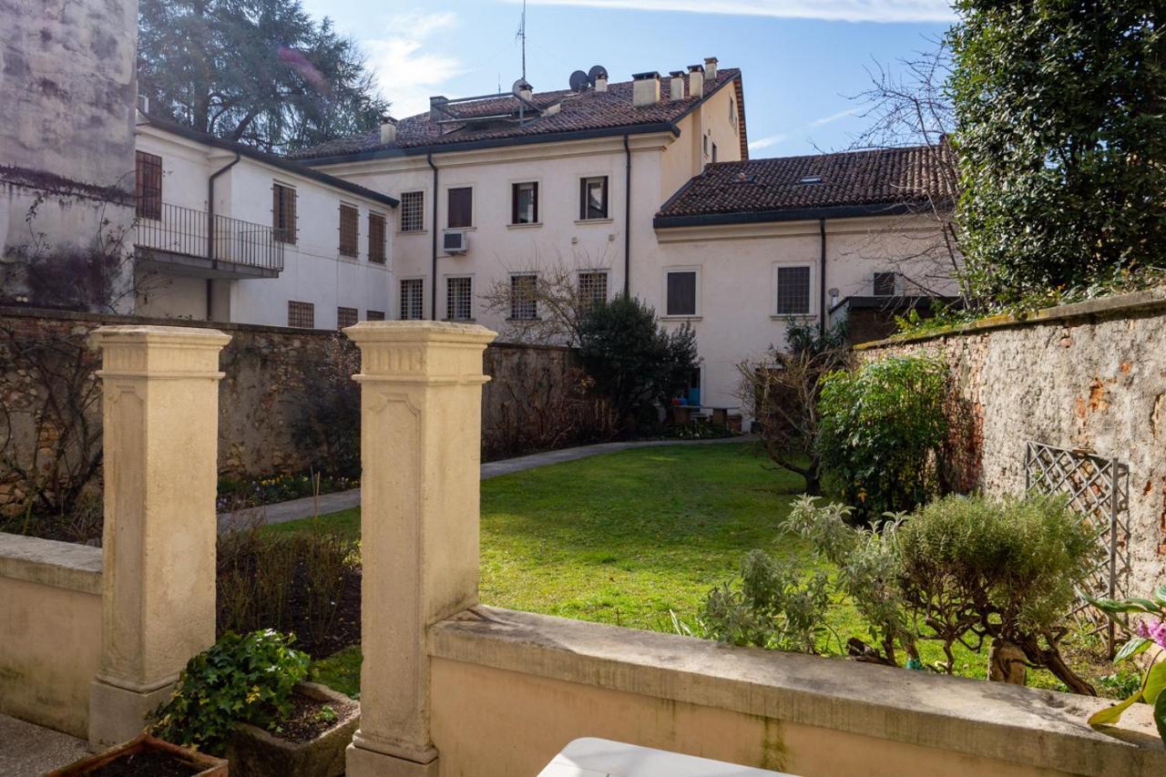 Mansarda Fogazzaro Apartment Vicenza Exterior foto